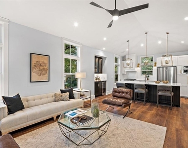 1801 Alta Vista Ave - Photo Thumbnail 8