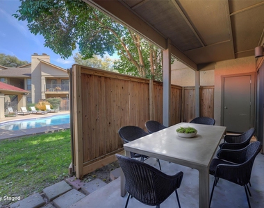 1202 Thorpe Ln - Photo Thumbnail 25