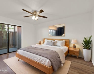 1202 Thorpe Ln - Photo Thumbnail 17