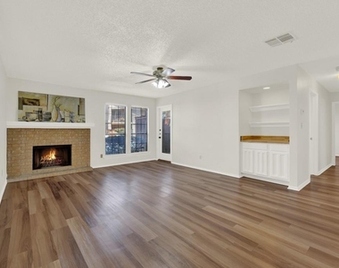 1202 Thorpe Ln - Photo Thumbnail 2