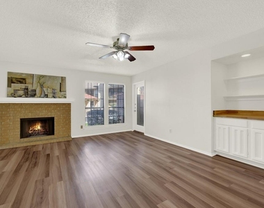 1202 Thorpe Ln - Photo Thumbnail 4