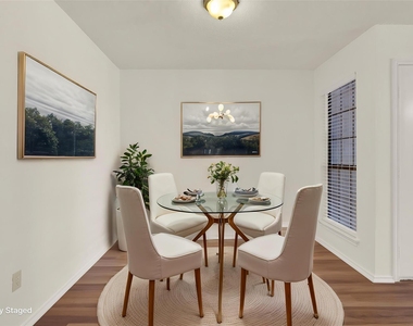 1202 Thorpe Ln - Photo Thumbnail 8