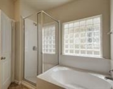 8521 Wood Stork Dr - Photo Thumbnail 10