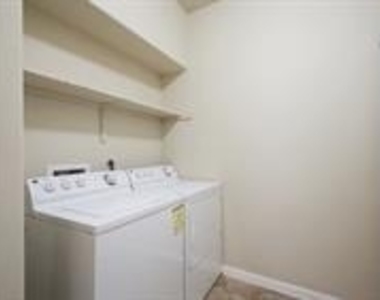 8521 Wood Stork Dr - Photo Thumbnail 13