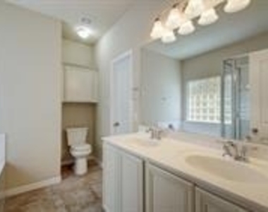 8521 Wood Stork Dr - Photo Thumbnail 9