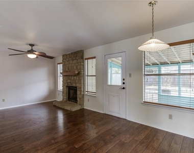 13210 Marrero Dr - Photo Thumbnail 9