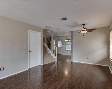 13210 Marrero Dr - Photo Thumbnail 7