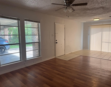 10622 Golden Quail Dr - Photo Thumbnail 5
