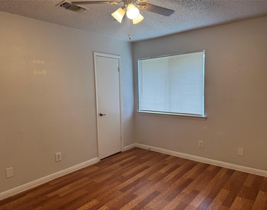 10622 Golden Quail Dr - Photo Thumbnail 14