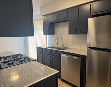 10622 Golden Quail Dr - Photo Thumbnail 10