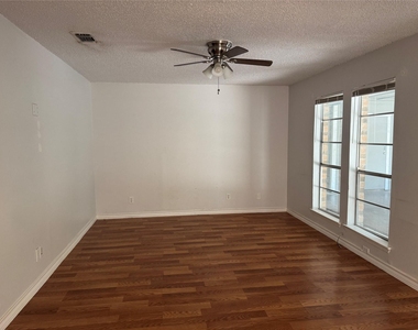 10622 Golden Quail Dr - Photo Thumbnail 17