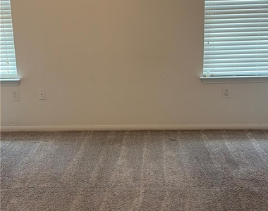 137 Rafe Ct - Photo Thumbnail 13