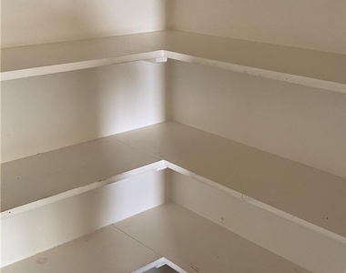 137 Rafe Ct - Photo Thumbnail 18
