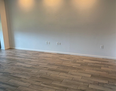 137 Rafe Ct - Photo Thumbnail 37