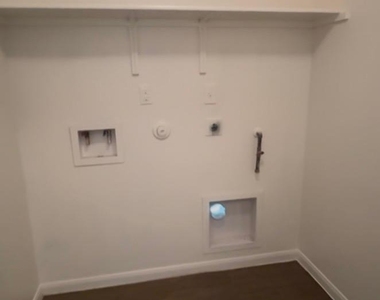 137 Rafe Ct - Photo Thumbnail 6