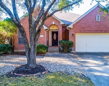 1901 Dapplegrey Ln - Photo Thumbnail 5