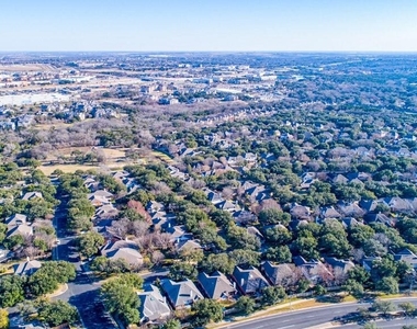 1901 Dapplegrey Ln - Photo Thumbnail 2