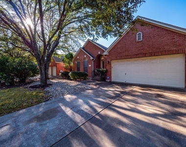 1901 Dapplegrey Ln - Photo Thumbnail 27