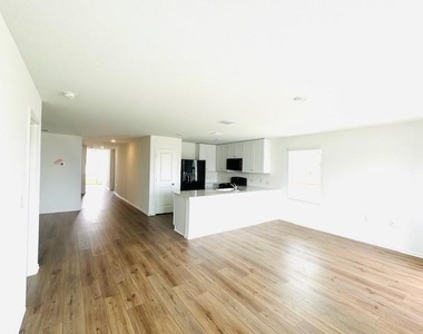 14425 Treyvon Rd - Photo Thumbnail 19