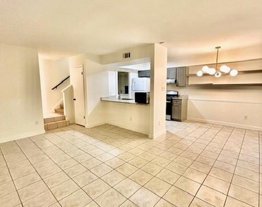 5903 Cougar Dr - Photo Thumbnail 5