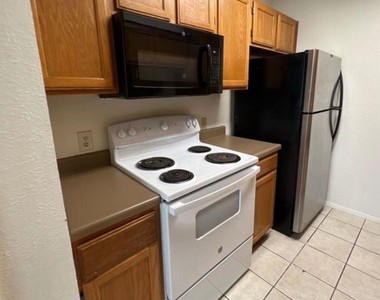 3115 Helms St - Photo Thumbnail 4