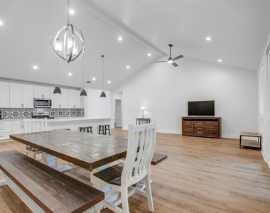 6509 Shady Ln - Photo Thumbnail 5