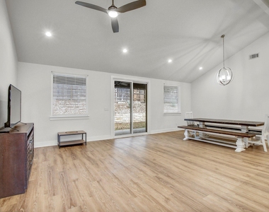 6509 Shady Ln - Photo Thumbnail 10