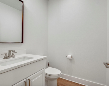 6509 Shady Ln - Photo Thumbnail 15
