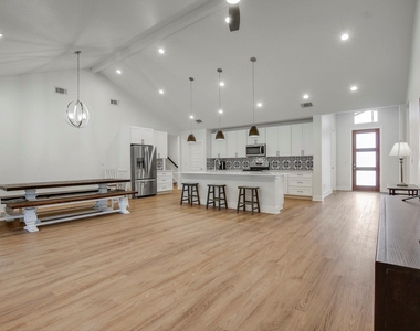 6509 Shady Ln - Photo Thumbnail 6