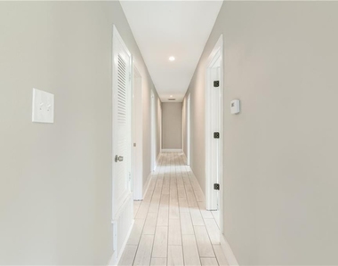 1702 New York Ave - Photo Thumbnail 9