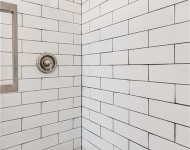 1702 New York Ave - Photo Thumbnail 14