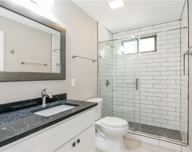 1702 New York Ave - Photo Thumbnail 13