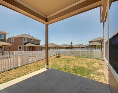 2015 Barker House Cv - Photo Thumbnail 32