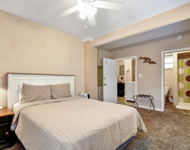 2591 Lakeshore Dr - Photo Thumbnail 19
