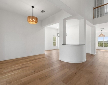 17133 Majestic Ridge Rd - Photo Thumbnail 5