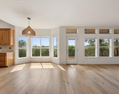 17133 Majestic Ridge Rd - Photo Thumbnail 10