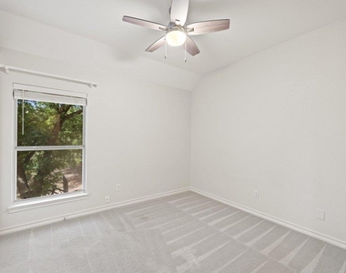 17133 Majestic Ridge Rd - Photo Thumbnail 17