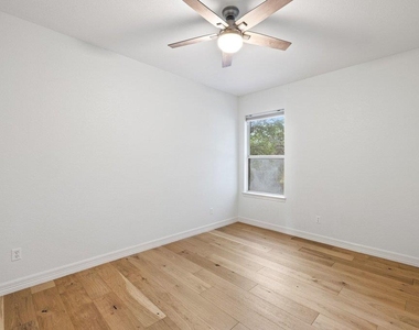 17133 Majestic Ridge Rd - Photo Thumbnail 22
