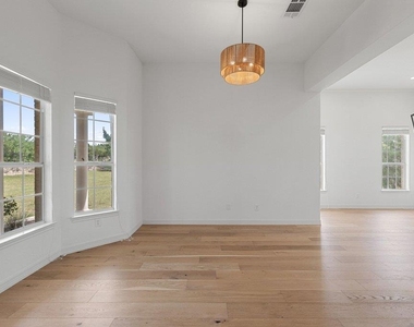 17133 Majestic Ridge Rd - Photo Thumbnail 6