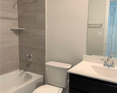 1104 Coulee Dr - Photo Thumbnail 27