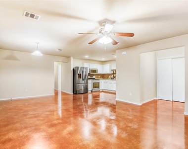 4620 Best Way Ln - Photo Thumbnail 3