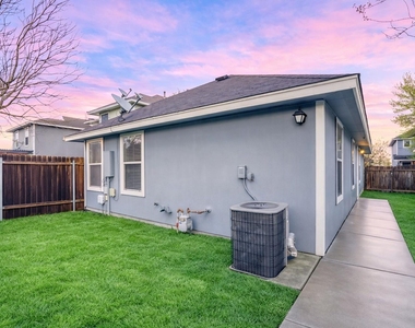 4620 Best Way Ln - Photo Thumbnail 10