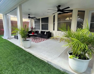 1401 Tetbury Ln - Photo Thumbnail 27