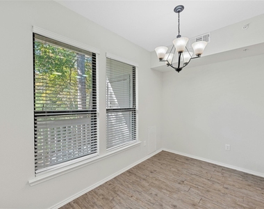 3839 Dry Creek Dr - Photo Thumbnail 12