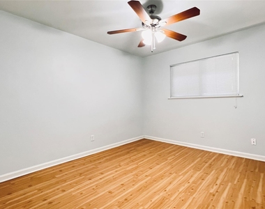 2301 Ohlen Rd - Photo Thumbnail 3