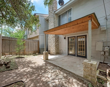 7917 Parliament Pl - Photo Thumbnail 29