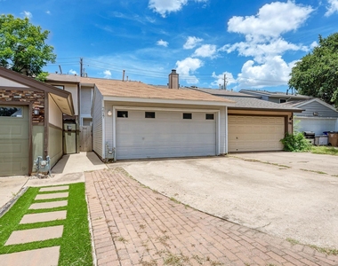 7917 Parliament Pl - Photo Thumbnail 1