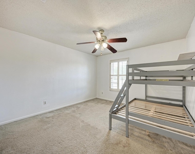 7917 Parliament Pl - Photo Thumbnail 22