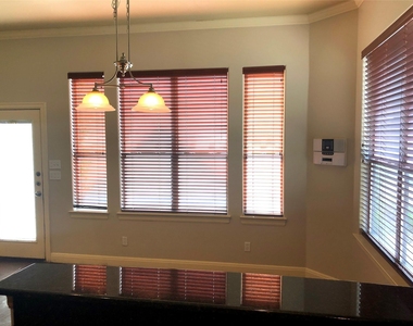 5315 Duval St - Photo Thumbnail 6