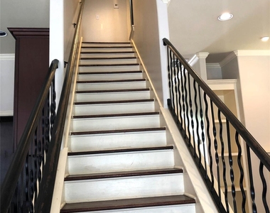 5315 Duval St - Photo Thumbnail 8